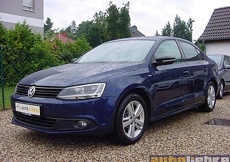 VW Jetta Volkswagen TSI Match NAVI,KLIMAAUT,SHZ,PDC,BT,GRA,AHK,T-LEDER