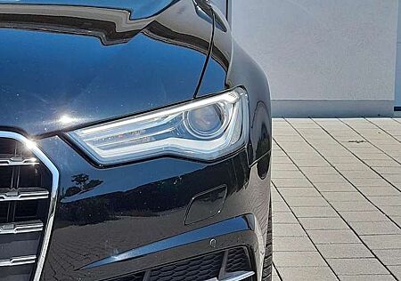 Audi A6 Avant 2.0 TDI DSG/2xS-Line/Bi-Xen/Kam/20°
