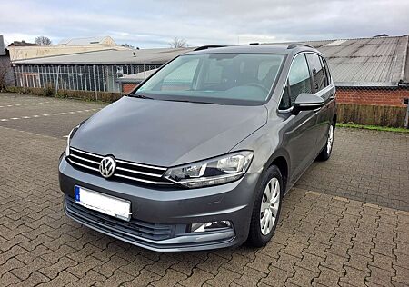 VW Touran Volkswagen 1.4 TSI (BlueMotion Technology) DSG Comfortline