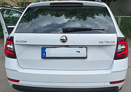 Skoda Octavia Combi 1.5 TSI 111 (5E5)
