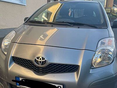 Toyota Yaris 1.0 VVT-i Cool