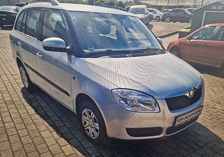 Skoda Fabia 1.4 TDI Com.Navi+AHK+Tempo+BC+FH+el.Spiegel+Reling