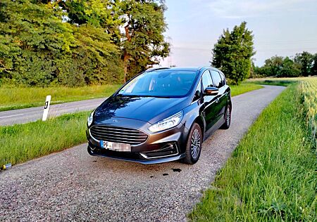 Ford S-Max 2.0 EcoBlue Allrad Aut. TITANIUM