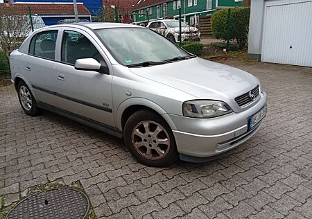 Opel Astra 1.6 Njoy