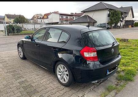 BMW 120i 120 Aut.