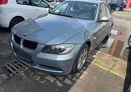 BMW 318i 318 Baureihe 3 Lim. Klima Xenon Navi