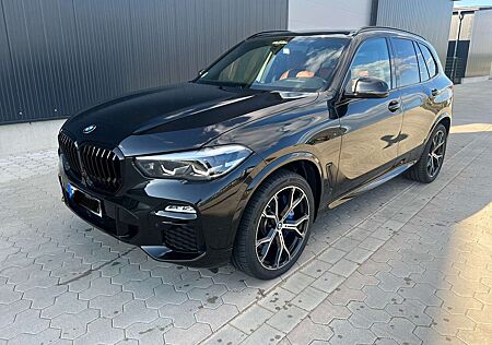 BMW X5 M M50i