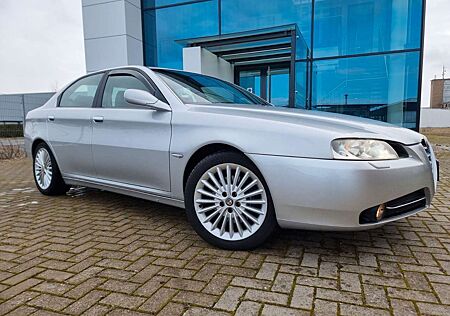 Alfa Romeo 166 2.4 JTD 20V Distinctive Schaltger