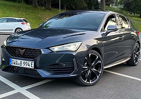 Cupra Leon VZ e-Hybrid *245 /1. Hand/Vollausst/*19