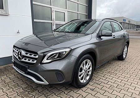 Mercedes-Benz GLA 200 /SHZ/NAVI/KAMERA/TEMPOMAT/GARANTIE
