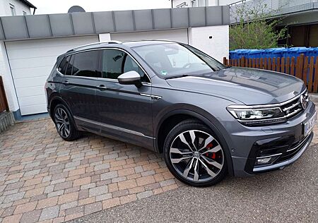 VW Tiguan Allspace Volkswagen 2.0 TSI 4Motion DSG R-Line