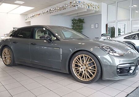 Porsche Panamera Sport Turismo 4 E-Hybrid Platinum Edt.