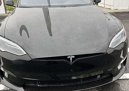 Tesla Model S Plaid