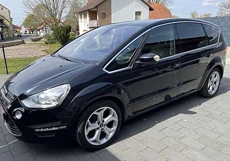 Ford S-Max 2.5 Titanium