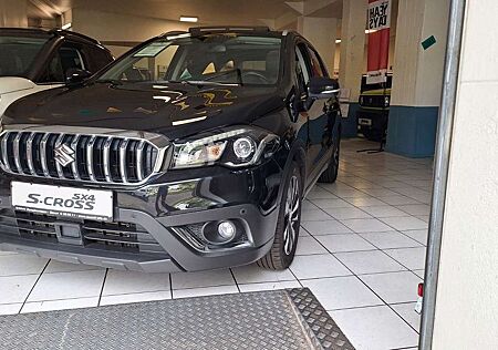 Suzuki Others (SX4) S-Cross 1.4 Autom. Comft+ 4WD/AHK