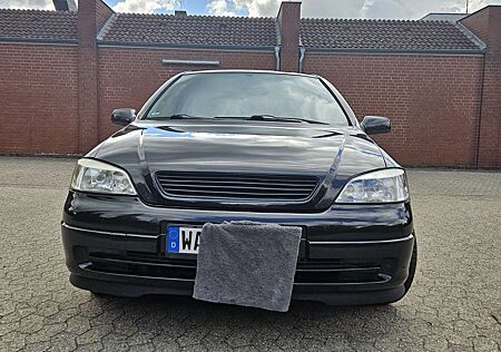 Opel Astra 1.6 Edition 100