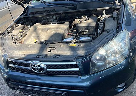 Toyota RAV 4 2.2 D-CAT 4x4 Executive