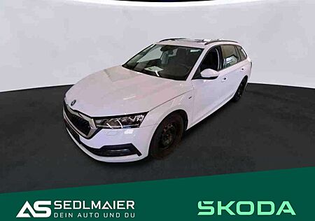 Skoda Octavia Combi 2.0 TDI Clever PANO|RCam|SHZv+h|APP