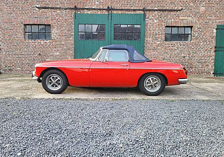 MG MGB Roadster 1,8 Chrommodell