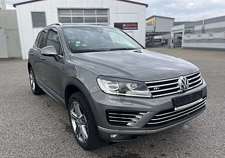 VW Touareg Volkswagen R-Line Terrain Tech 4Motion Luft PANO ACC 20 Zoll