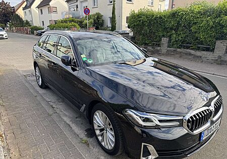 BMW 530 i xDrive Luxury Line,360•,Laser,Stdhzg,Pano,