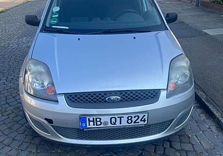 Ford Fiesta 1.3 Ambiente