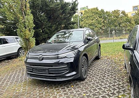 VW Tiguan Volkswagen 2.0 TDI Life DSG Navi+LED+Lenk SHZ+R-Kam+
