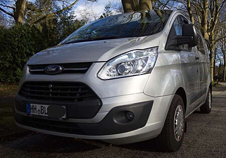 Ford Transit Bus Luxusausstatung mit Campingausbau