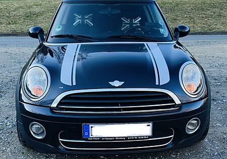 Mini Cooper D 1.6 /6 M TÜV
