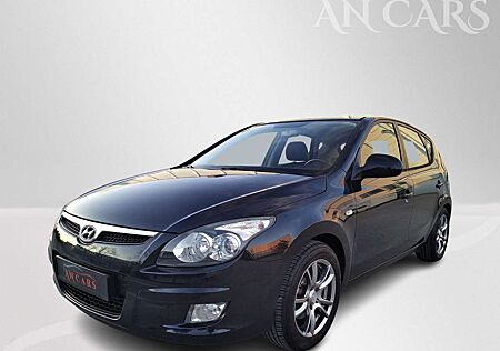 Hyundai i30 1.4 Teil-Leder 8-Alu TÜV Scheckheft Service neu