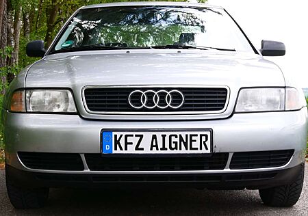 Audi A4 1.6