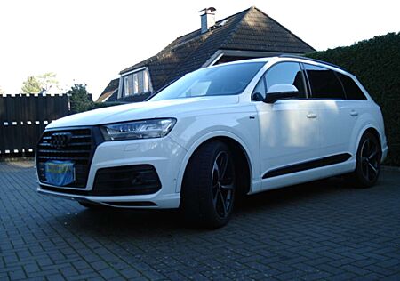 Audi Q7 50 TDI Pano/Headup/Luftfahrwerk 3x S-Line