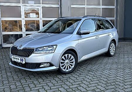 Skoda Fabia Combi Ambition Sitzhzg. DAB Nebel
