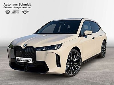 BMW iX xDrive60 851€ netto/mtl.*M Sportpaket*23"*LC Prof.