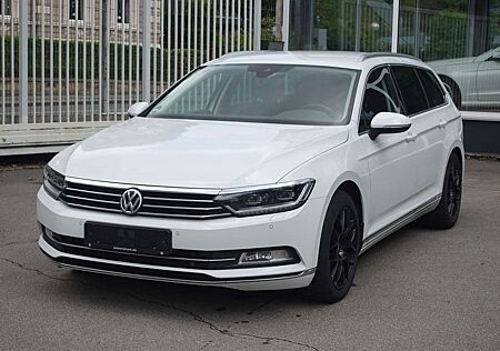 VW Passat Variant Volkswagen Highline 4Motion DSG Navi AHK 1.Hand