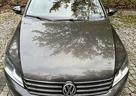 VW Passat Variant gebraucht kaufen VW Passat Variant Volkswagen 2.0 Blue Motion TDI DSG Highline