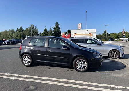 VW Golf Volkswagen 5 tüv bis 04.27