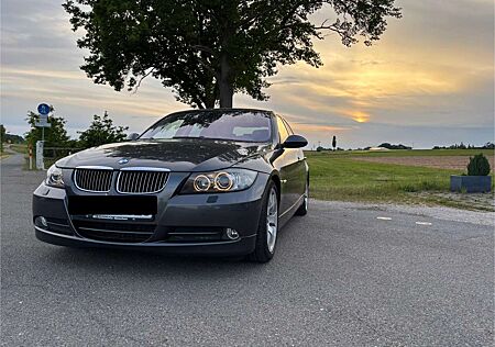 BMW 330 Fast Vollaustattung