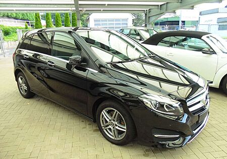 Mercedes-Benz B 200 Urban LED kamera Sitzh.Navi