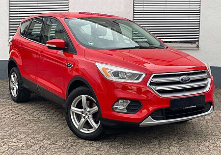 Ford Kuga 1,5 EcoBoost Titanium * Top Extras *