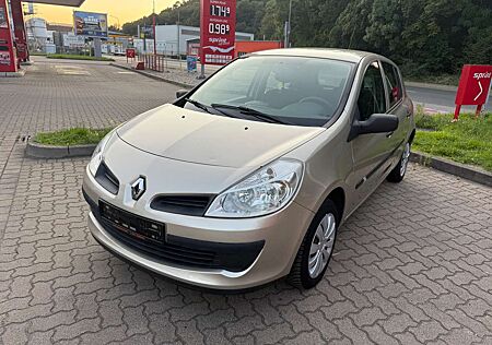 Renault Clio 1.2 16V TÜV / NEU / 08/2027 (54,000 km ) 1 HAND