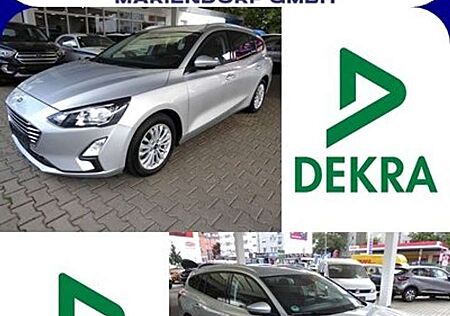 Ford Focus Titanium --1.Hand-Service gepflegtes Fahrzeug--