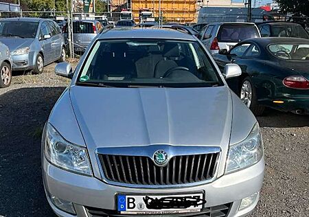 Skoda Octavia II Combi Combi 1.6 Automatik Classic