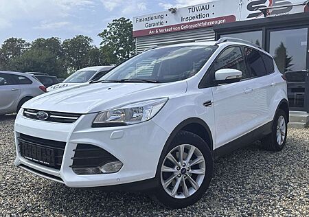 Ford Kuga Titanium/NAVI./TEMPO./AHK./W.PAKET/4x4