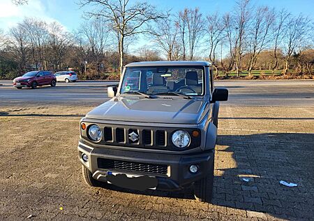 Suzuki Jimny 4-Sitzer (PKW) 1. Hand