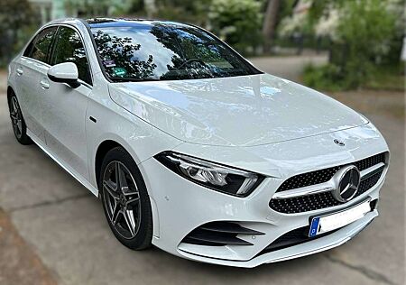 Mercedes-Benz A 250 AMG Edition|Plug-in Hybrid|Pano|Garantie|Garagen