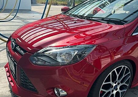 Ford Focus 1.5 EcoBoost Start-Stopp-SystemTitanium