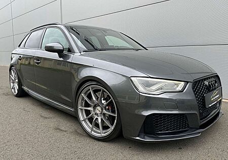 Audi RS3 Sportback 2.5 TFSI Quattro S-Tronic RS-Sitze