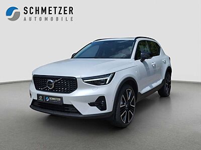 Volvo XC40 +B3+Benzin+Ultra+Dark+E-Sitze+Harman-K+BLIS+