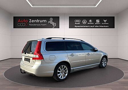 Volvo V70 D2 Geartronic Powershift Momentum AHK PANO LEDER